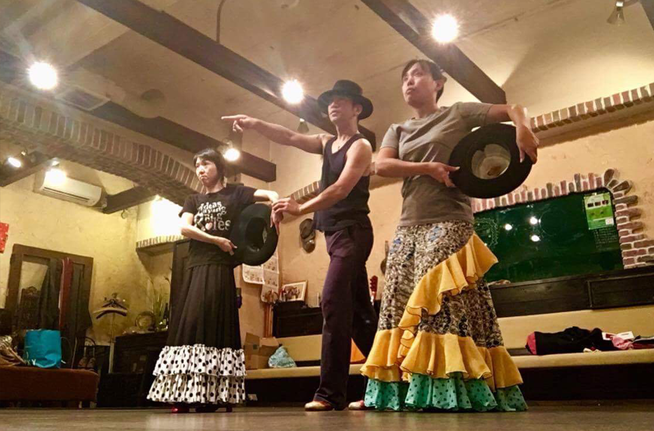 フラメンコ舞踊団クラス