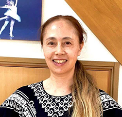 岩出スタジオ代表細馬由美子